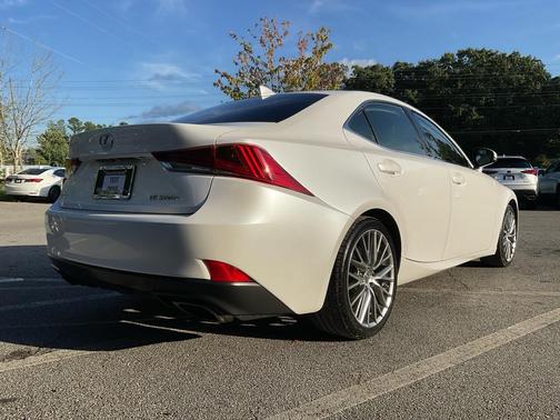 2017 Lexus IS 200t Base