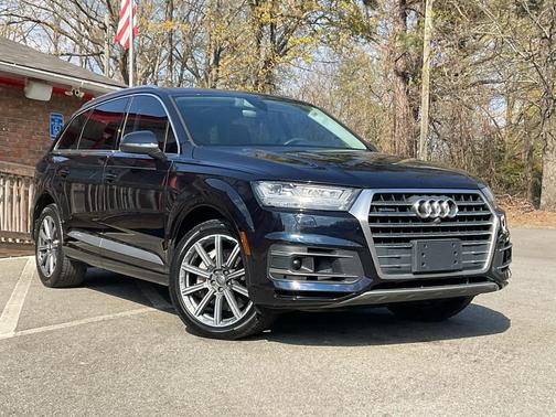 BLUE 2018 Audi Q7 3.0T Prestige