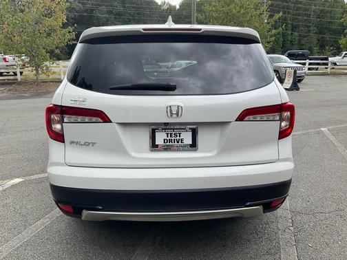 Platinum White Pearl 2020 Honda Pilot 2WD EX-L