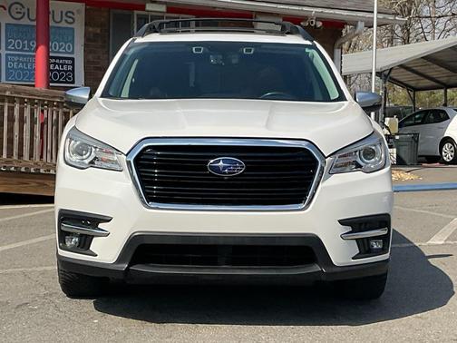 Crystal White Pearl 2019 Subaru Ascent Touring 7-Passenger