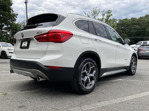 WHITE 2017 BMW X1 sDrive28i