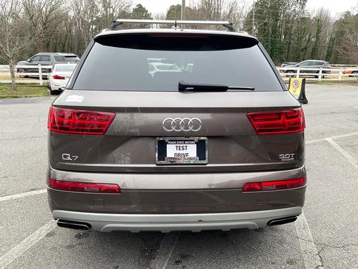2017 Audi Q7 3.0T Premium