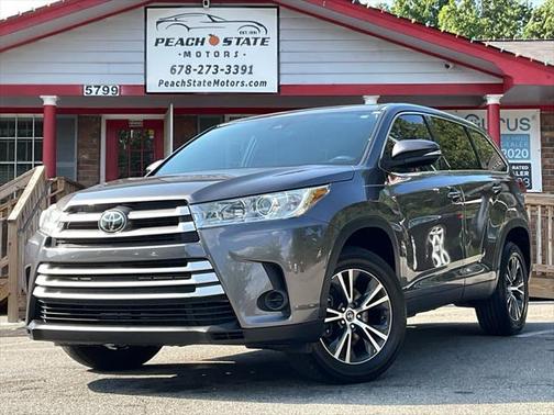 2019 Toyota Highlander LE I4