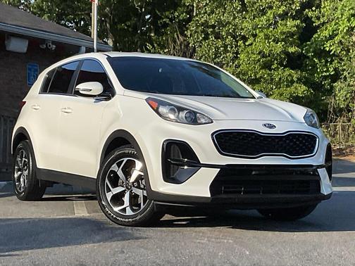 Snow White Pearl 2021 Kia Sportage LX