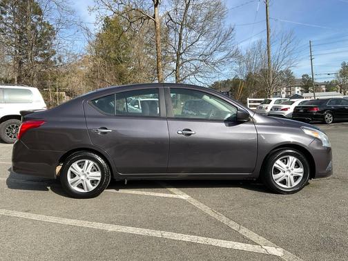 GREY 2015 Nissan Versa 1.6 SV