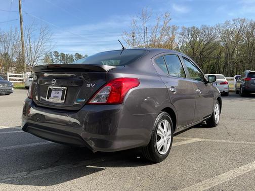 GREY 2015 Nissan Versa 1.6 SV