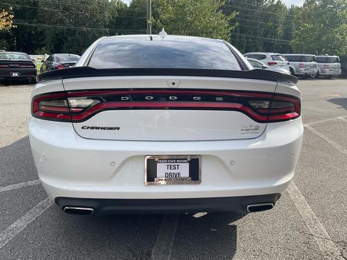 2017 Dodge Charger SXT