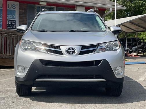 Classic Silver Metallic 2015 Toyota RAV4 XLE