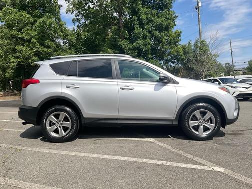 Classic Silver Metallic 2015 Toyota RAV4 XLE