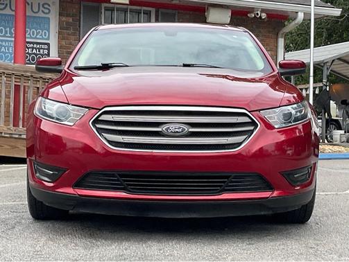 Ruby Red Metallic Tinted Clearcoat 2019 Ford Taurus SEL