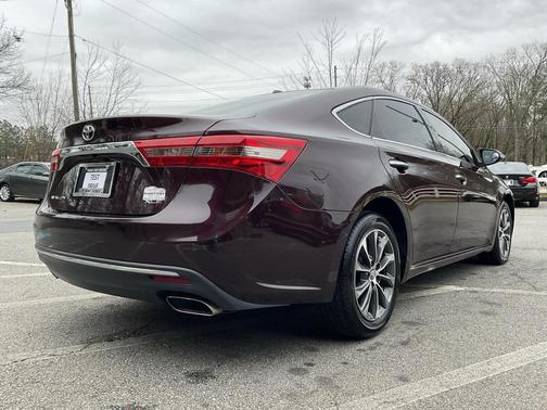 2018 Toyota Avalon XLE