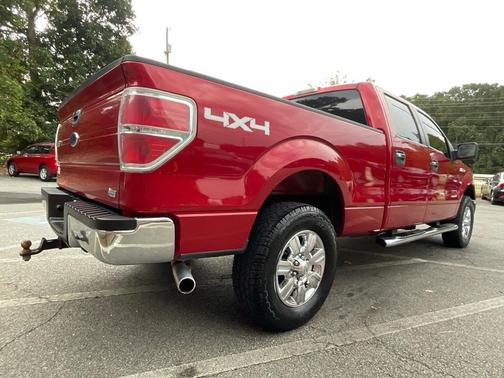 RED 2010 Ford F-150 XLT