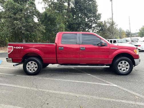 RED 2010 Ford F-150 XLT