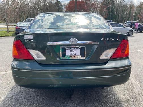 2000 Toyota Avalon XL