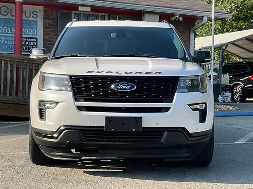White Platinum Metallic Tri-Coat 2019 Ford Explorer Sport
