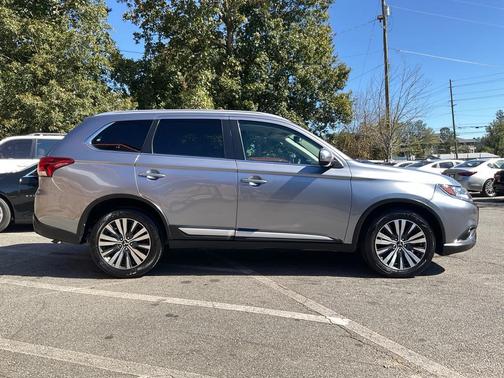 2020 Mitsubishi Outlander SEL
