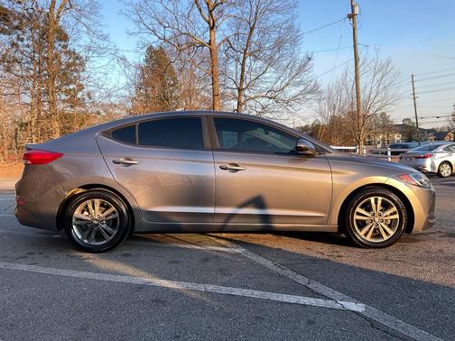 2018 Hyundai ELANTRA Value Edition