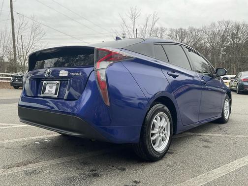 2016 Toyota Prius Two