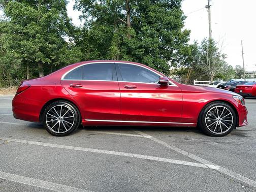 designo Cardinal Red Metallic 2019 Mercedes-Benz C-Class C300