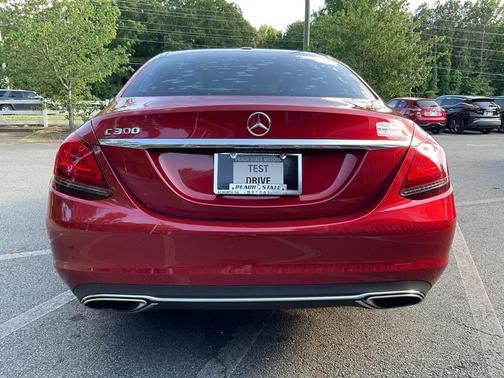designo Cardinal Red Metallic 2019 Mercedes-Benz C-Class C300