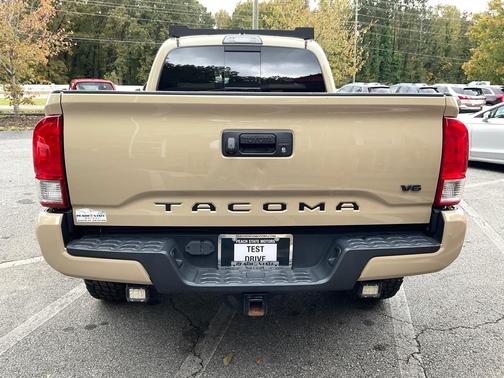 2017 Toyota Tacoma Base