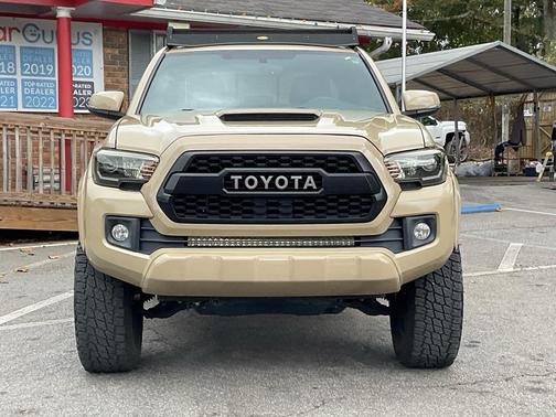 2017 Toyota Tacoma Base