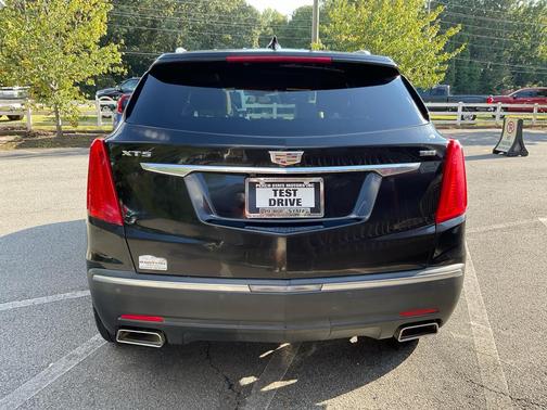 Stellar Black Metallic 2017 Cadillac XT5 Luxury