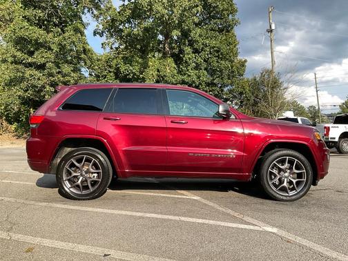 Velvet Red Pearlcoat 2021 Jeep Grand Cherokee 80th Anniversary 4x4