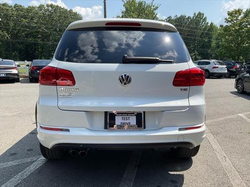 2017 Volkswagen Tiguan 2.0T Sport