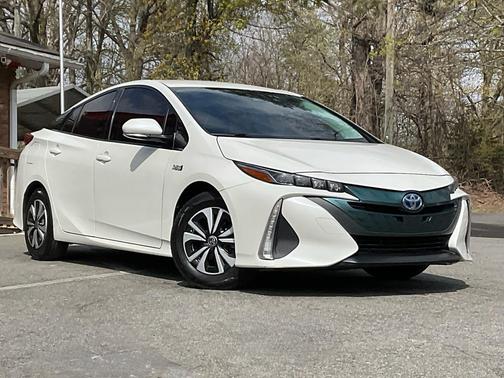 WHITE 2018 Toyota Prius Prime Plus