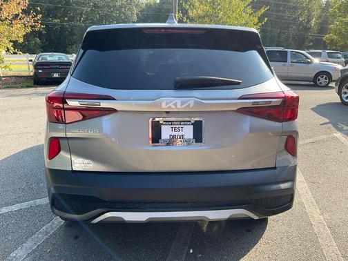 2023 Kia Seltos LX