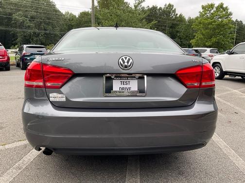 2015 Volkswagen Passat 1.8T Limited Edition