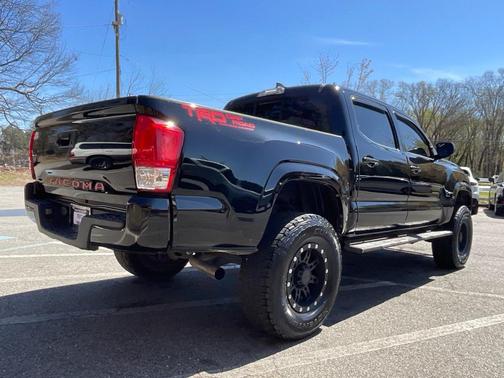 2017 Toyota Tacoma SR