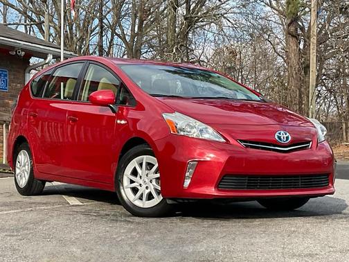 2012 Toyota Prius v Three
