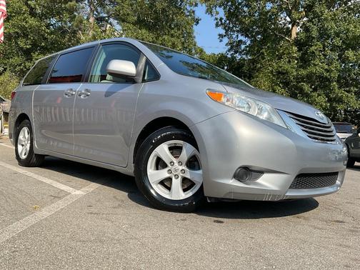 2015 Toyota Sienna LE