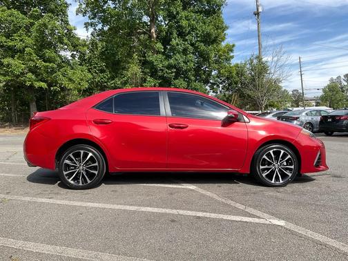 Barcelona Red Metallic 2019 Toyota Corolla XSE