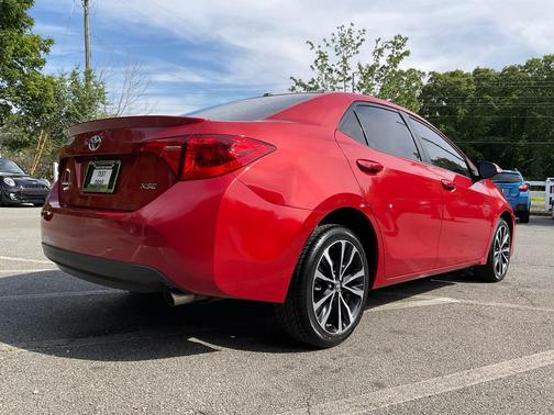 Barcelona Red Metallic 2019 Toyota Corolla XSE