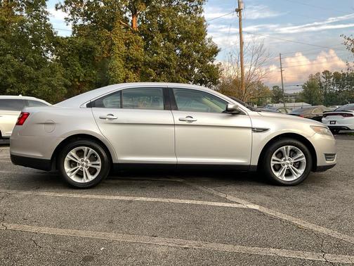 2013 Ford Taurus SEL