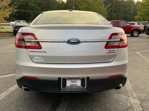 2013 Ford Taurus SEL