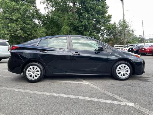 Midnight Black Metallic 2021 Toyota Prius LE