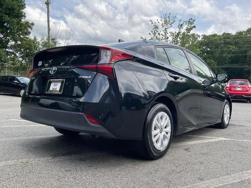 Midnight Black Metallic 2021 Toyota Prius LE