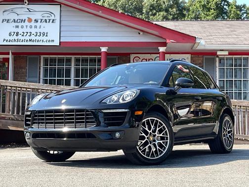 BLACK 2017 Porsche Macan Macan