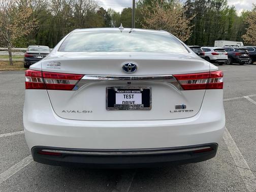 Blizzard Pearl 2014 Toyota Avalon Hybrid Limited