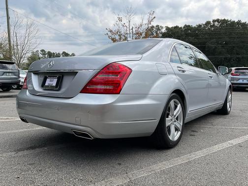 2010 Mercedes-Benz S-Class 