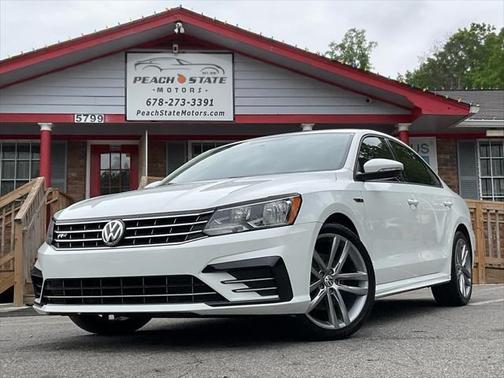 2018 Volkswagen Passat 2.0T R-Line