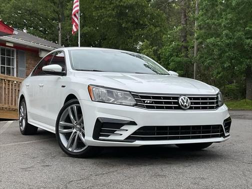 2018 Volkswagen Passat 2.0T R-Line