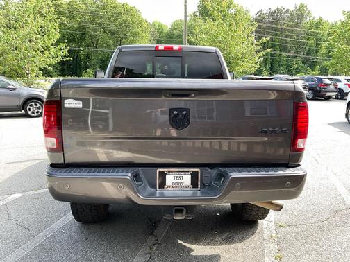 Granite Crystal Metallic Clearcoat 2018 RAM 2500 Laramie Crew Cab 4x4 6'4' Box