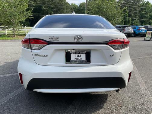 Super White 2021 Toyota Corolla LE