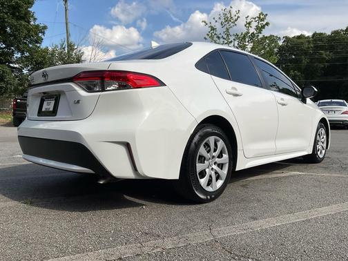 Super White 2021 Toyota Corolla LE
