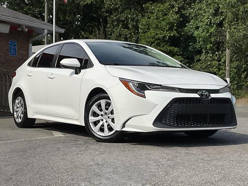 Super White 2021 Toyota Corolla LE